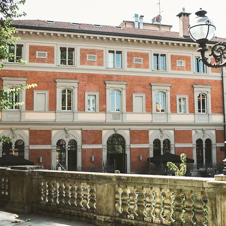 I Portici Otel Bolonya