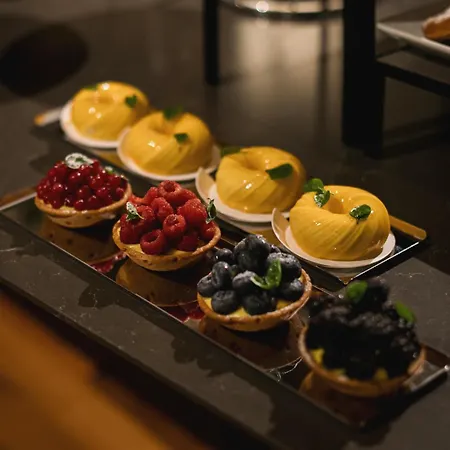 伯洛格纳珀缇西酒店 酒店 4*