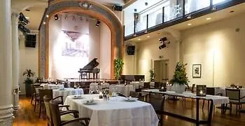 イ ポルティーチ ホテル 4*