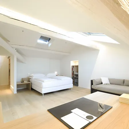 伯洛格纳珀缇西酒店